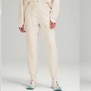 Lululemon Scuba High-Rise Jogger *Fleece 28" (White Opal, Size 8)